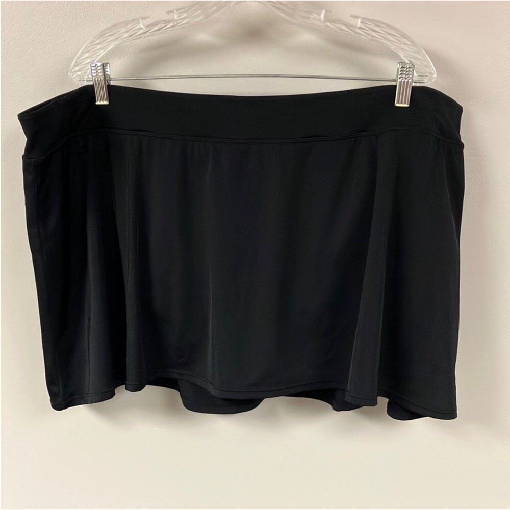3/2  Black swim bottom with skirt 26w Jaclyn smith